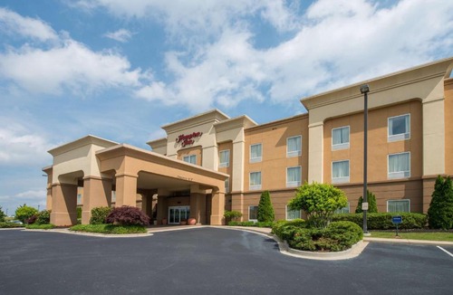 Easley Hotel | Hampton Inn Easley