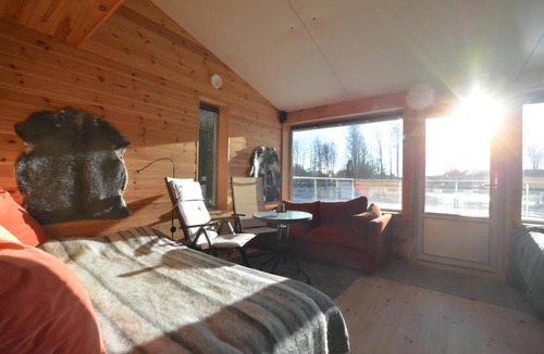 Gislaved Cottage | Handicap friendly house with elevator. Spaa