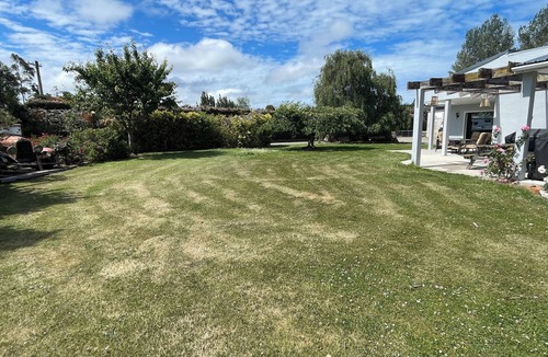 Oamaru House | Happy hideaway