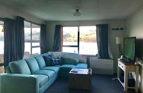 Ravensbourne House | Harbour Side Views
