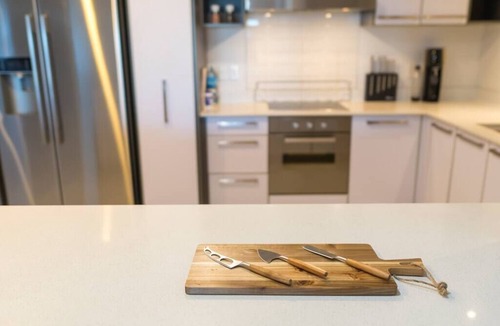 Mount Maunganui Apartment | Harbour Views at the Cayman