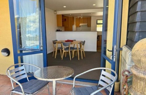 Nelson Hotel | Harbourside Lodge