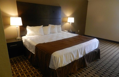 Gwinnett Place Hotel | Haven Inn & Suites
