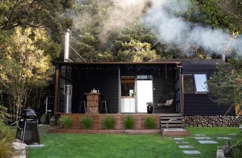 Hokitika Apartment | Hightide River Escape -with Outdoor Bath