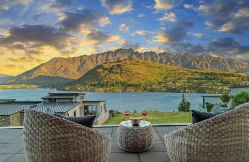 Queenstown House | Highview Haven by Relaxaway Holiday Homes