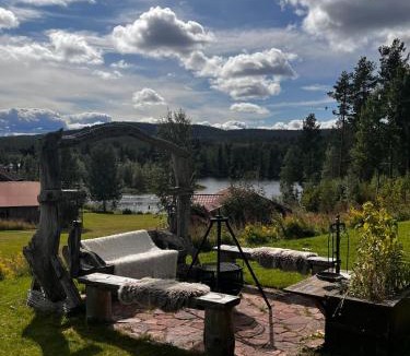 Sarna House | Hildas Hus with river view and spa