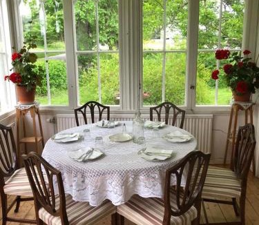 Varnhem Bed & Breakfast | Himmelskällan