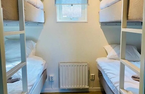 Hindas Hotel | Hindås lake cabins