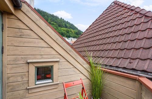 Bergen City Centre House | Historic Gem I Charming Bergen Home