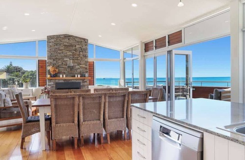Whiritoa House | Hosts on the Coast Beachside Beauty in Whiritoa