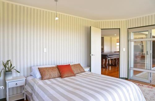 Whiritoa House | Hosts on the Coast Beachside Beauty in Whiritoa