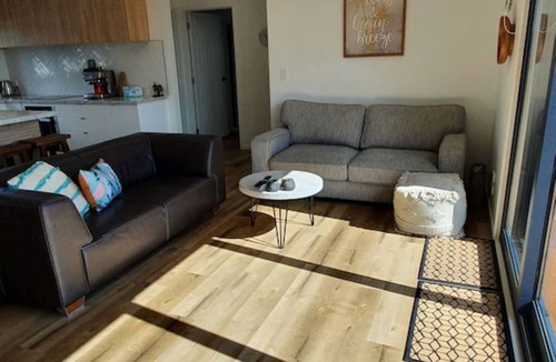 Cooks Beach House | Hosts on the Coast Admirals Gold