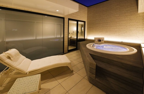 Higashishinsaibashi Hotel | Hotel Code Shinsaibashi