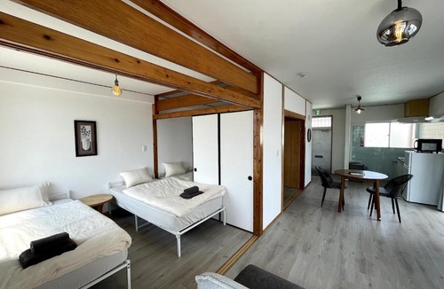 Okinawa Apartment | House 1956