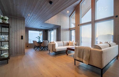 Vagan House | Hoven Lodge