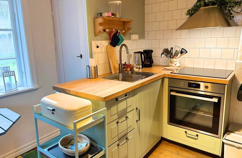 Berga House | Hus Boholt - Charming Swedish house for 2 persons with fireplace