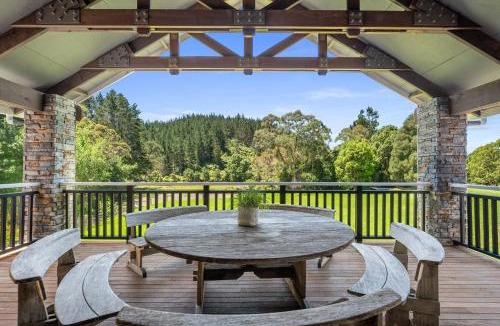 Riverhead Villa | HUs - Boutique Venue & Accommodation