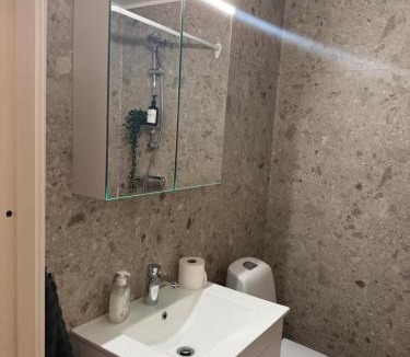 Alvsered Villa | Hus med 3 sovrum i lugn miljö nära natur & Ullared