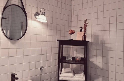 Gislov Hotel | Idala Gard
