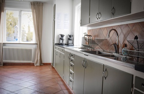 Flen Resort | Idrottsgården lakeside accommodation and events