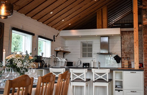 Flen Resort | Idrottsgården lakeside accommodation and events