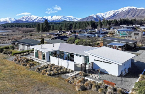 Tekapo House | Infinity Lakeview