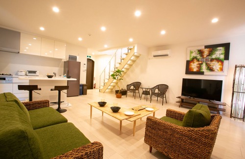 Maeganeku House | Irie House