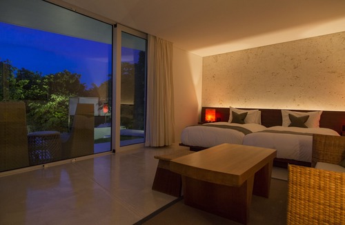 Ishigaki Hotel | Jusandi