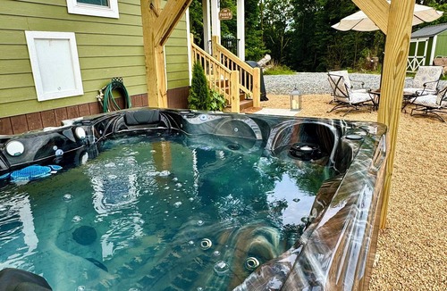 Brevard Cottage | JUST CHILLIN. when I get there