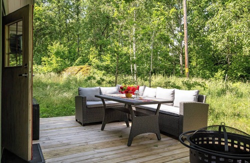Brokind House | Kallvik by Interhome