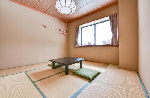 Iiyama Hotel | Kanoe