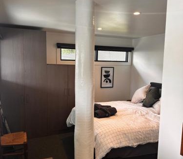 Okitu Apartment | Kauri Cabin