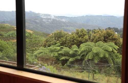Lower Hutt Apartment | Kelson Getaway
