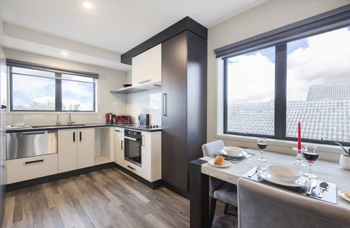 Rotorua Apartment | Kings On Peace
