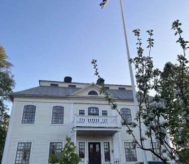 Harnosand Apartment | Lägenhet i sekelskifteshus