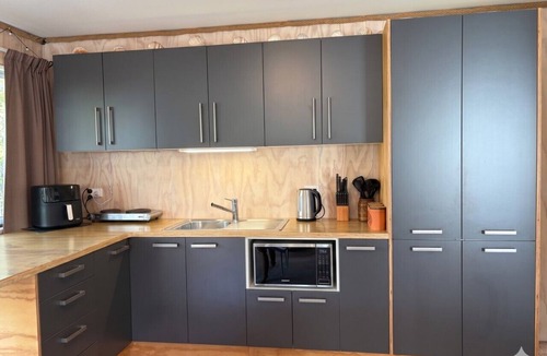 One Tree Point House | Laid-Back Kiwi Bach Steps from the Beach