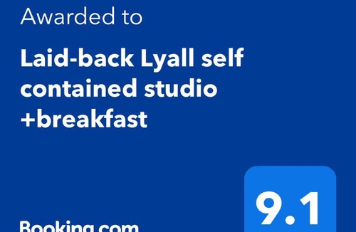 Lyall Bay Apartment | Laid-back Lyall self contained studio