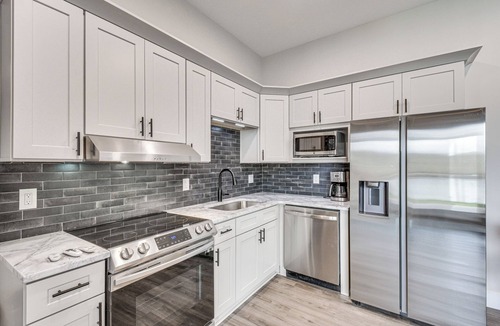 Seneca Apartment | Lakefront Seneca Vacation Rental w/Shared Dock!