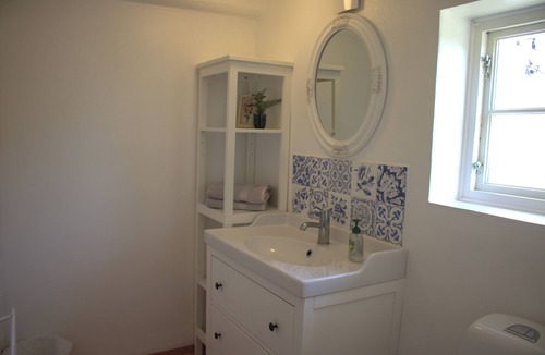 Tomelilla Bed & Breakfast | Landet Bed and Breakfast