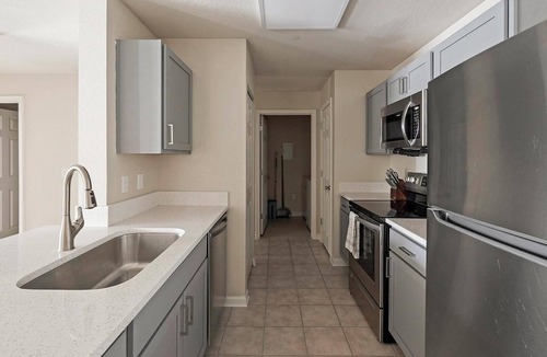 Murfreesboro Apartment | Landing | Modern 2BD, Courtyard, Clubhouse