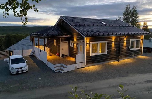 Hemavan House | Large 8-9-bed Central Ski Innout House in Hemavan