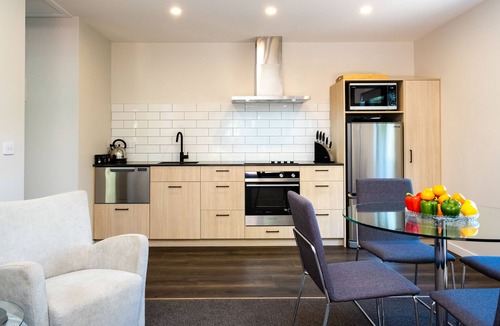 Clive Cottage | Lawn Cottages