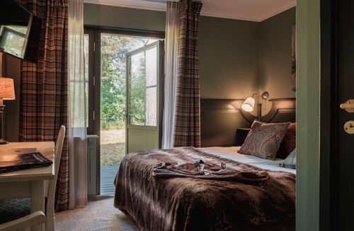 Bro Hotel | Lejondals Slott