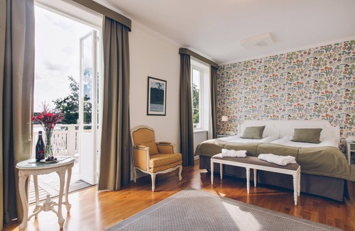 Bro Hotel | Lejondals Slott