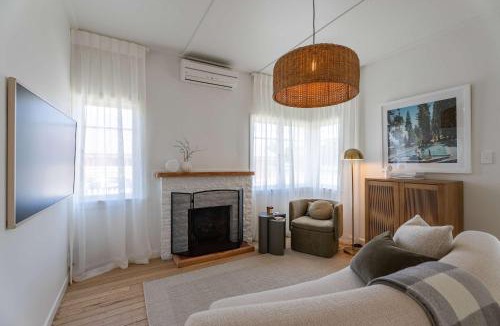 Cambridge House | Little Vogel - By Superior Stays