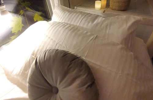 Leksand Apartment | Lugnets hotellägenhet