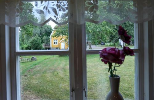 Dals-Ed N Bed & Breakfast | Luthagård