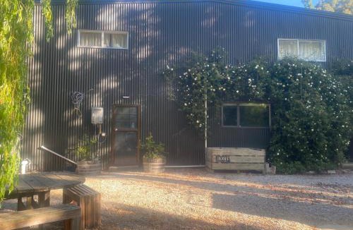 Lowburn Apartment | Lye Bow Shearers Shed