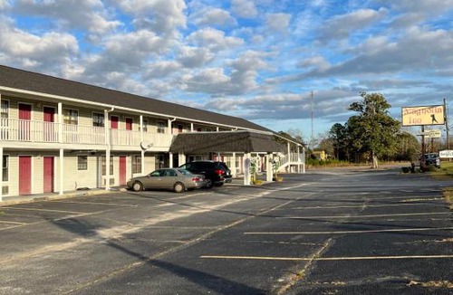 McRae Hotel | magnolia inn