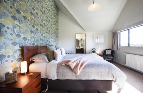 Ohakune Bed & Breakfast | Manuka Lodge B&B